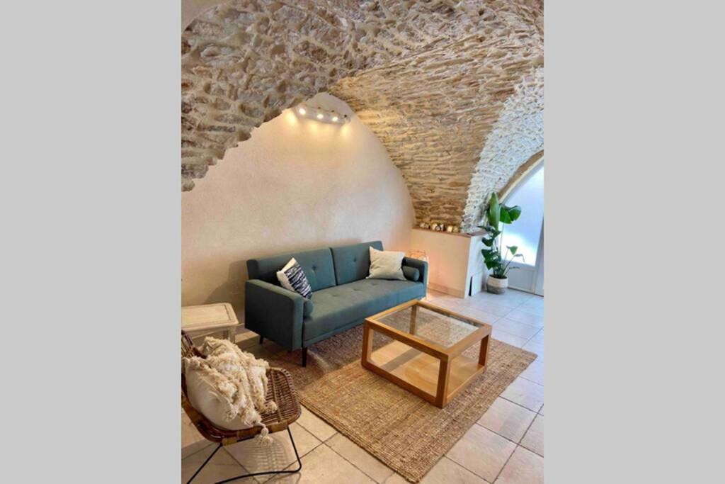 Superbe Appartement En Pierre Fraichement Renove Bernis Εξωτερικό φωτογραφία